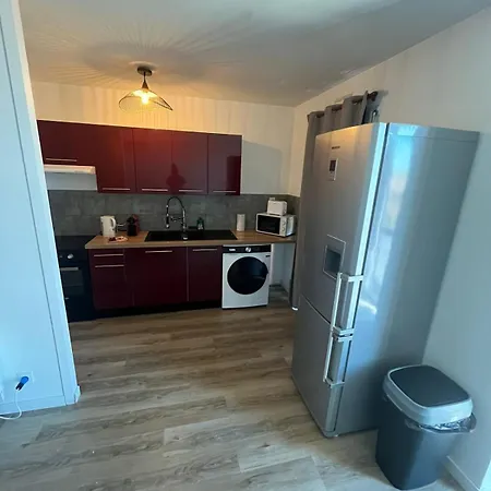 Le Felix Lagravere 1 Lit Double 1 Canape- Lit Double Μοντωμπάν